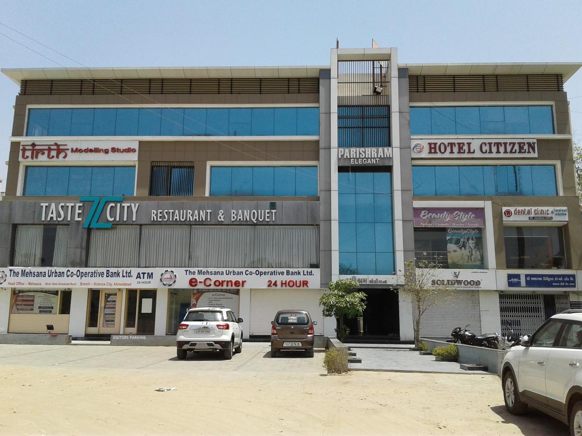 Hotel Citizen Inn Ахмедабад Экстерьер фото