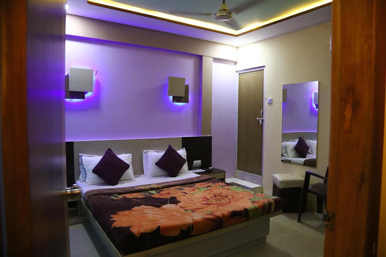 Hotel Citizen Inn Ахмедабад Экстерьер фото