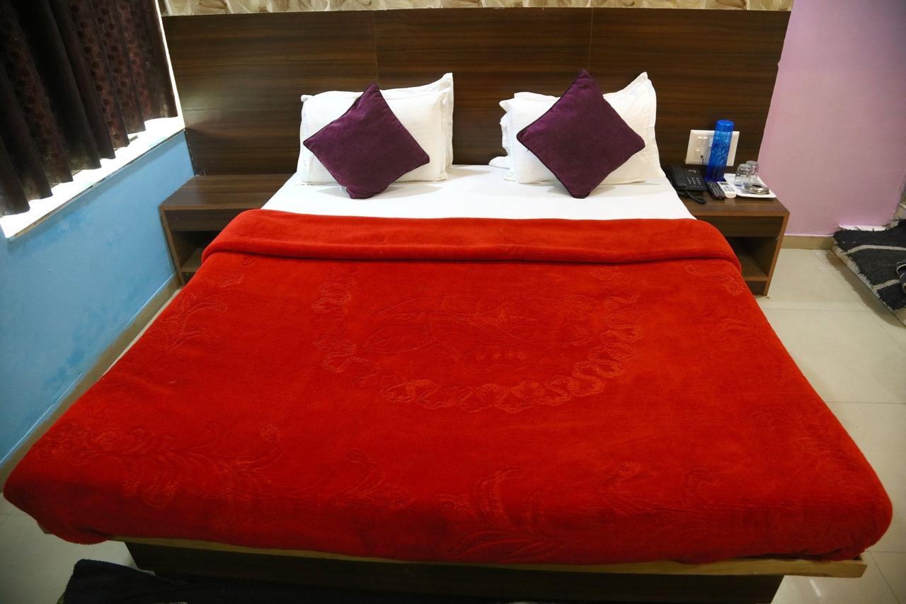 Hotel Citizen Inn Ахмедабад Экстерьер фото